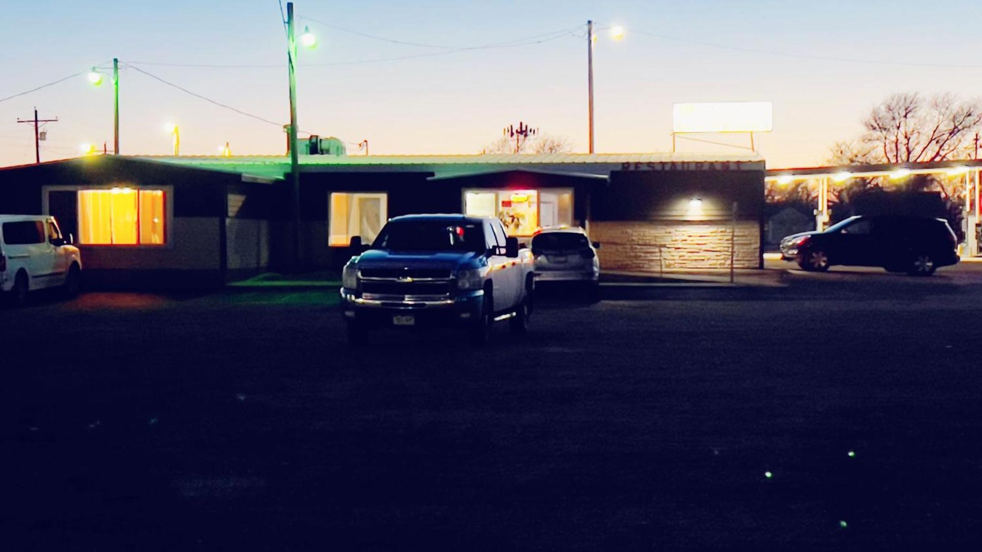 Travelors Lodge Motel & Rv Park Us-287&Us-96 Eads Екстер'єр фото