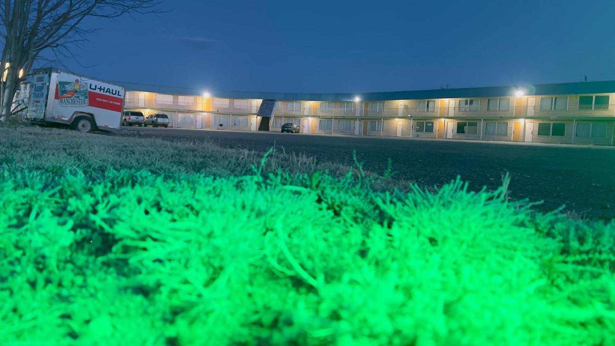 Travelors Lodge Motel & Rv Park Us-287&Us-96 Eads Екстер'єр фото